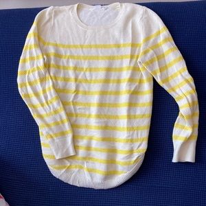 100% cotton curved hem crew neck sweater